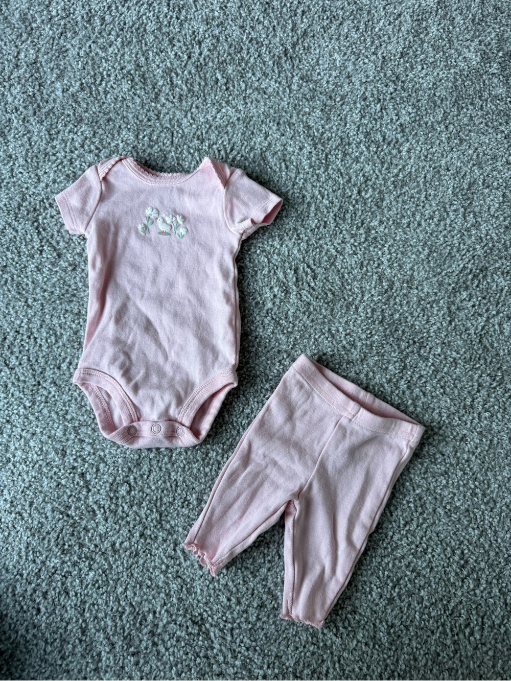✨Carter’s Just One You- Pink Baby One-Piece Bodysuit & Legging Set✨